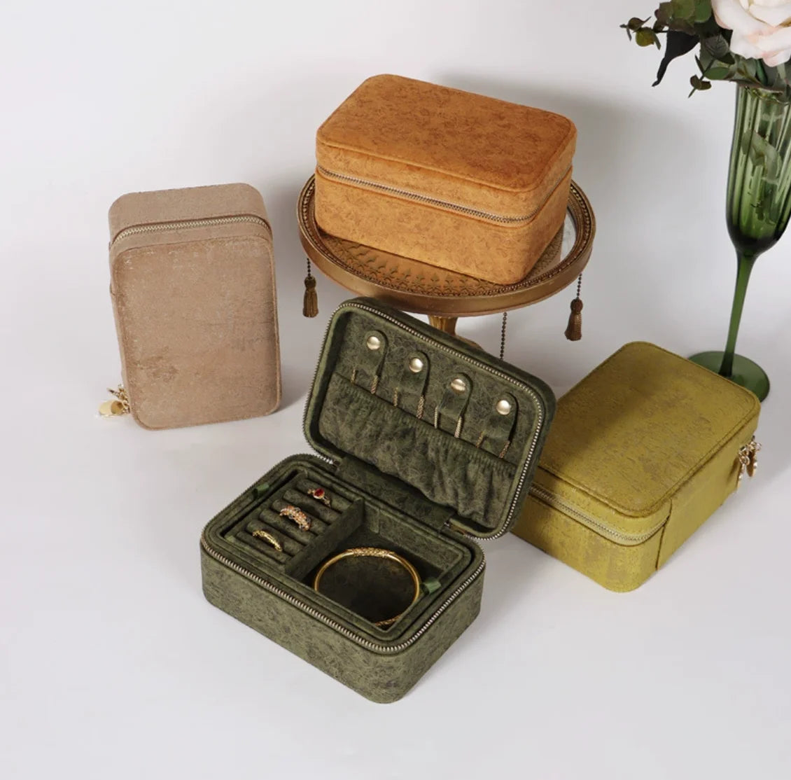 Boîte à Bijoux Velours de Voyage avec Zip – Femme