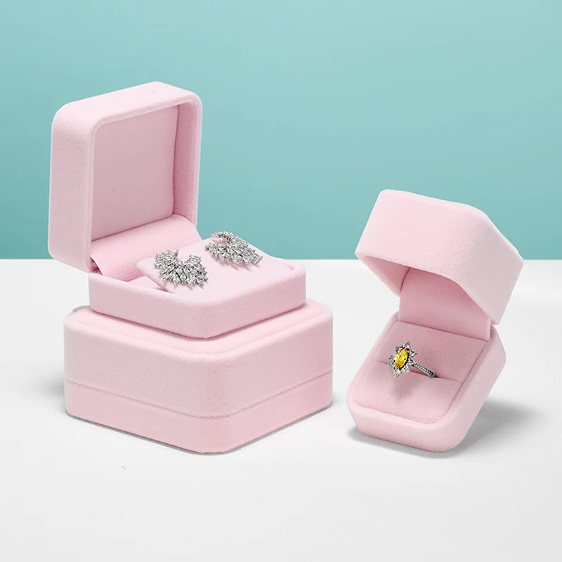 Boîte à Bijoux Velours Rose Élégante – Femme
